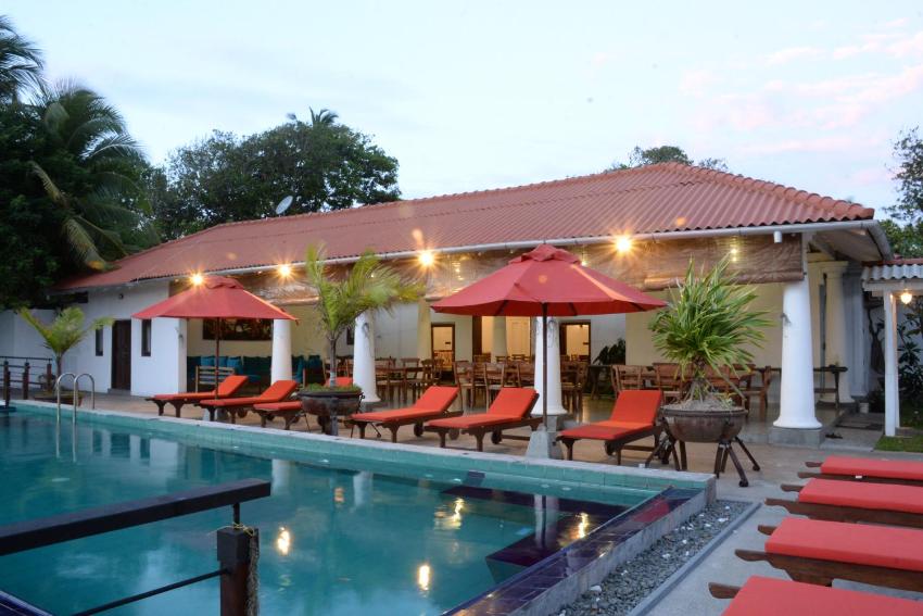 Pinipahana Walauwa Resort