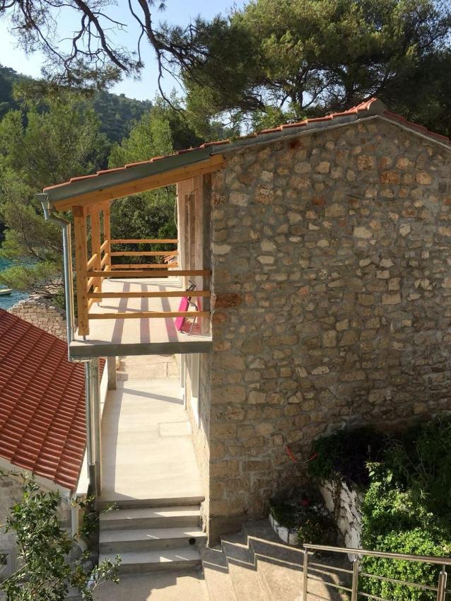 Secluded fisherman's cottage Cove Kozja, Hvar - 16058