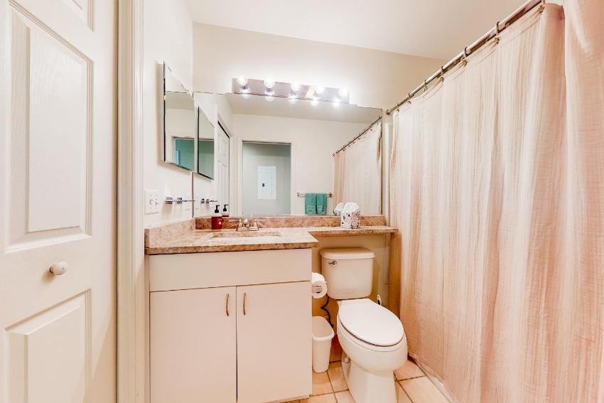 Sea Colony - 56053 Pinewood Dr