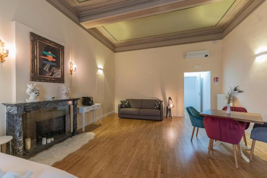 Achillea Aldrovandi Luxury Suites