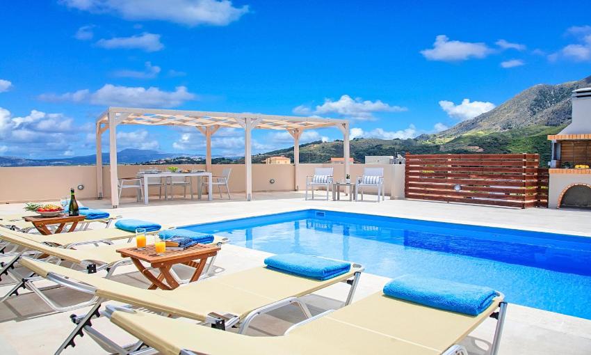 Villa Di Giorgio Heated Pool