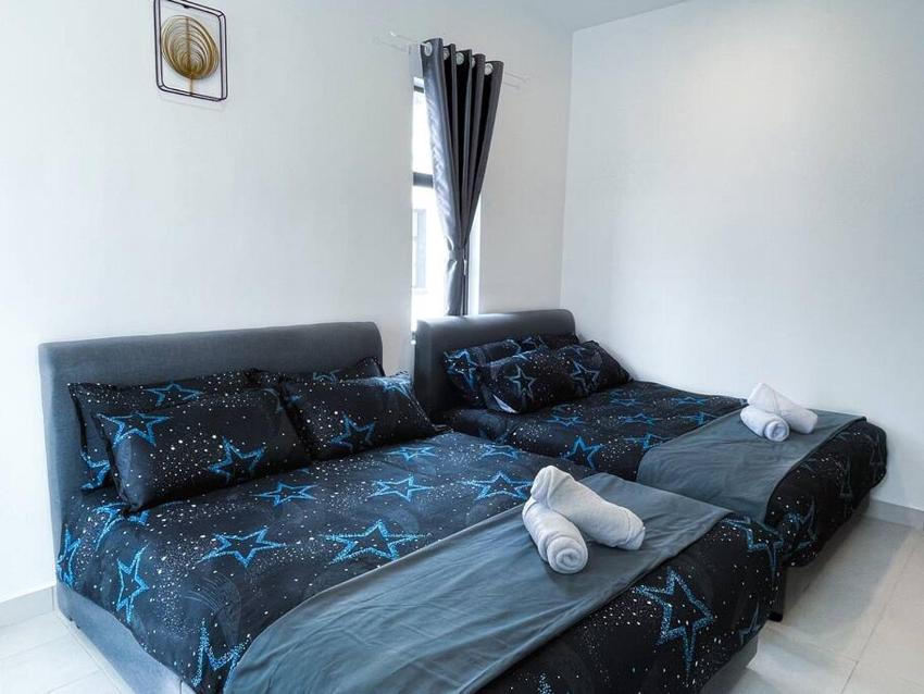 [New 2 storey]Golden Hill Vines3 Near Night Market