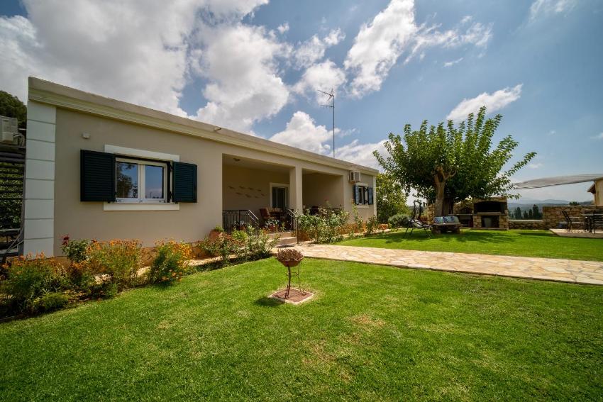 Irini's Country House