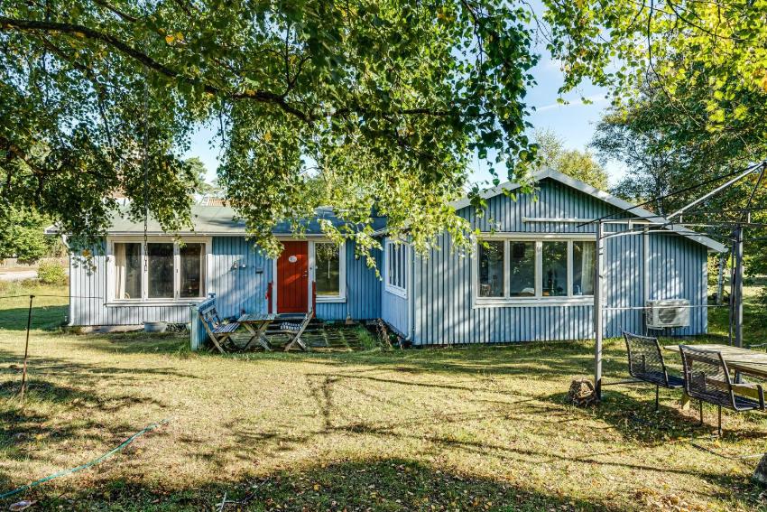 Nice holiday home near Skummelovs strand