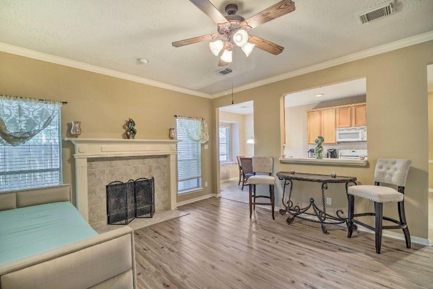 Family-Friendly Retreat Near Lake Houston!