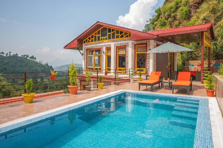 Spirits Unplugged - Charming Abode with Outdoor Pool in Karyali