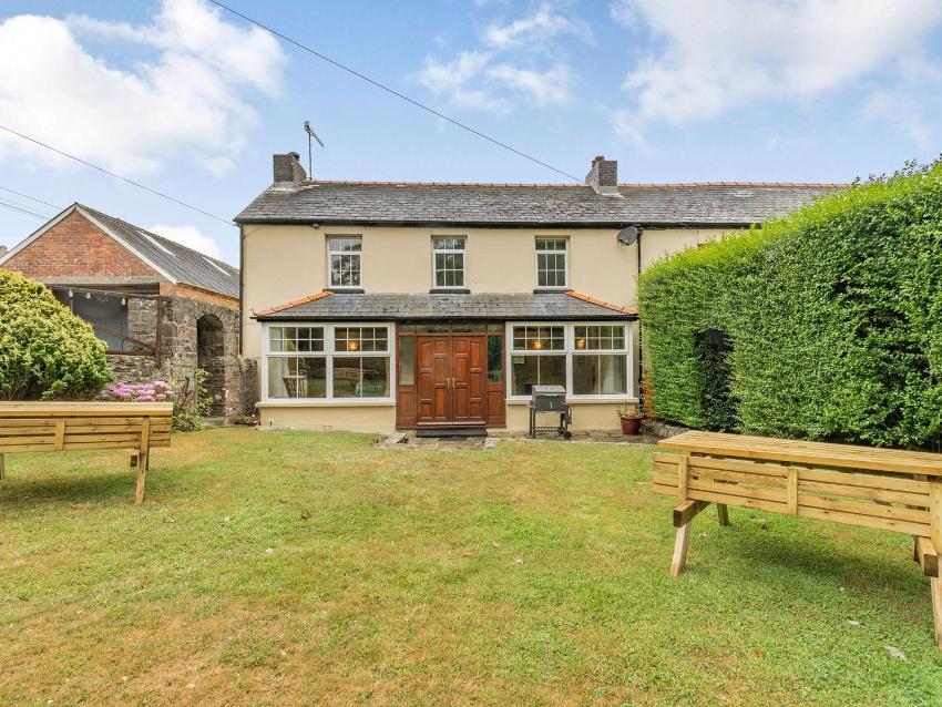 Y Gwesty Bach-UK39506