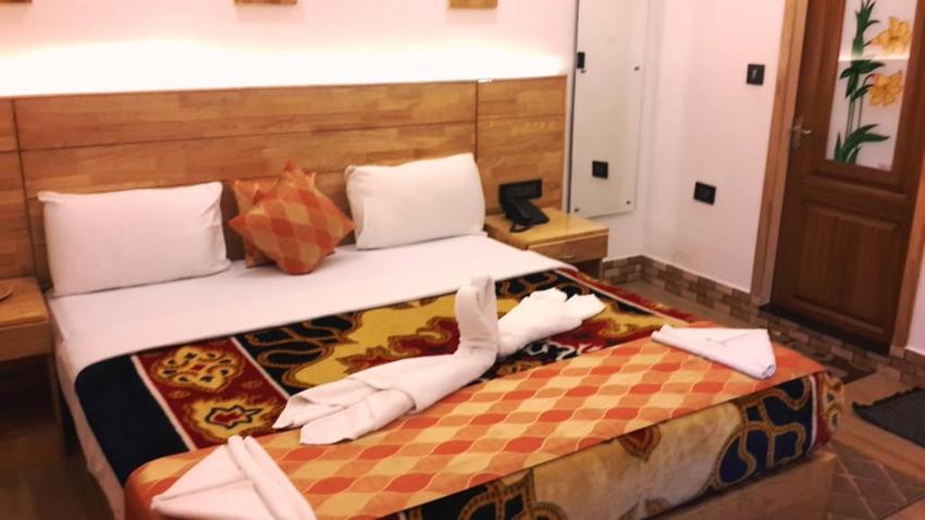 IVY PARADISE COTTAGE