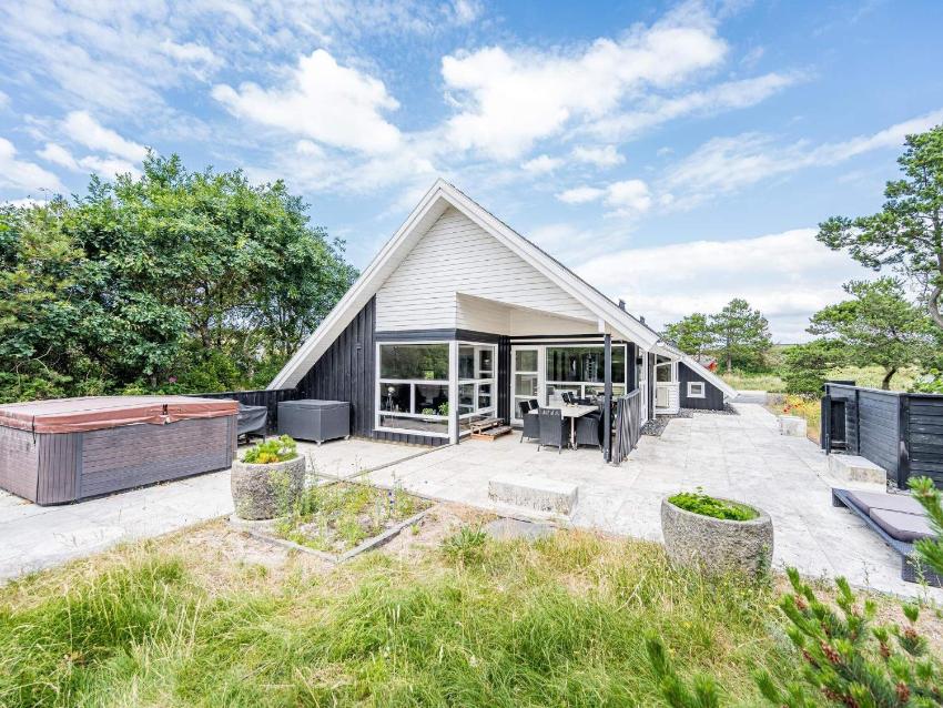 Holiday home Henne CXIV