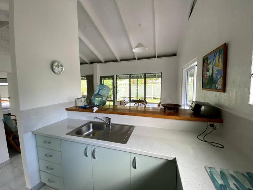 Titikaveka 2bedroom 2 bath cottage on Takitumu beach