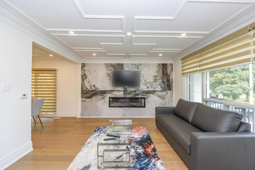 Luxury 5 BR & 3BRTH House - Mineola Mississauga