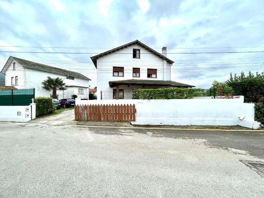 Bonito apartamento con Wifi en un Finca compartida en Cadavedo