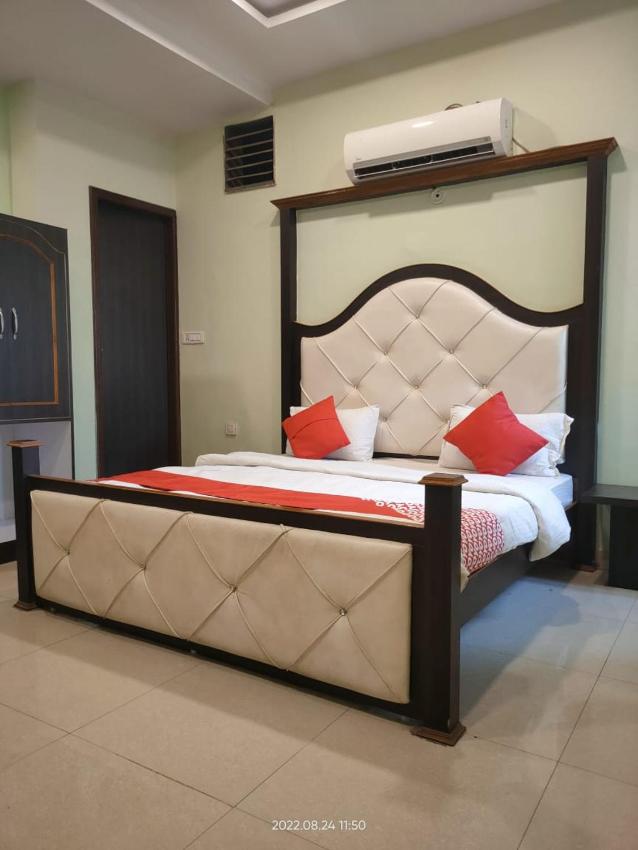 Hotel Maharaja Palace