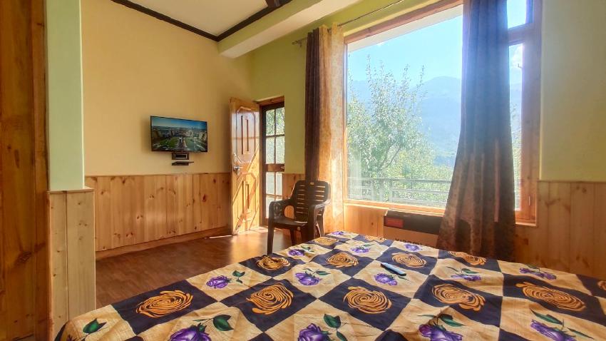 Hillside hideaway homestay