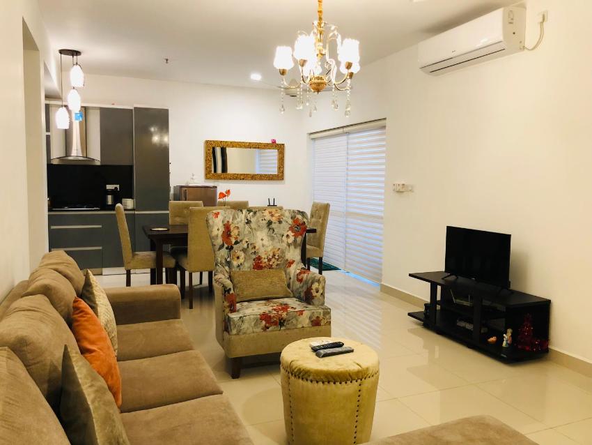 Luxury City Apartment