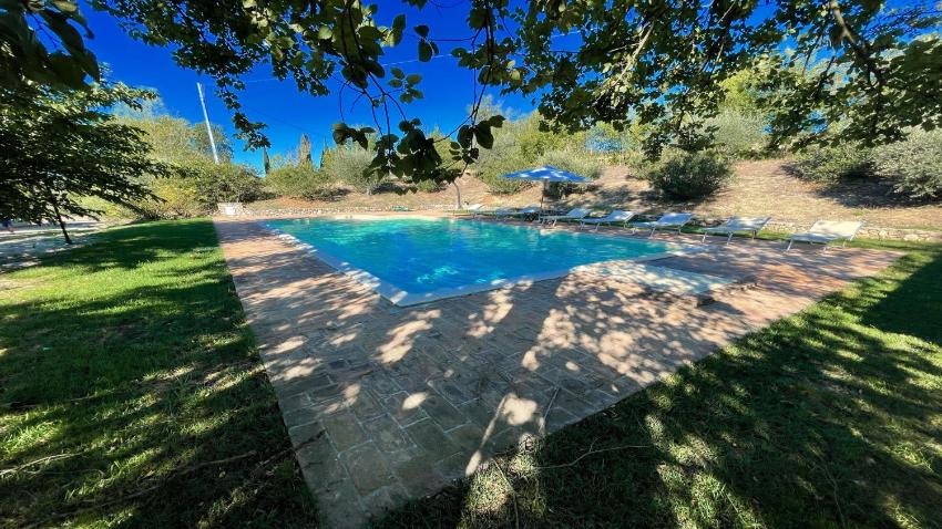 Todi By The Pool10 guests-Exclusive PoolWalk To Todi 5 KmsRestaurant 05 Kms