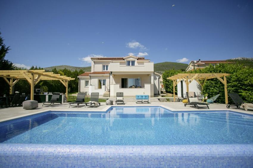 Villa Longo in Plano - Haus für 6-7 Personen