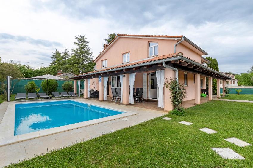 Pool Villa Petra's Place - Happy Rentals