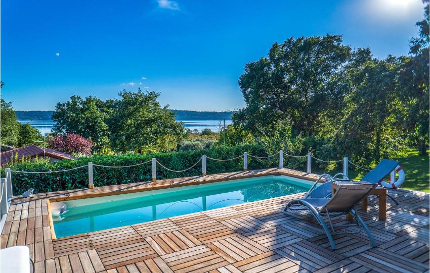 Amazing home in Caprarola with Jacuzzi, WiFi and Outdoor swimming pool