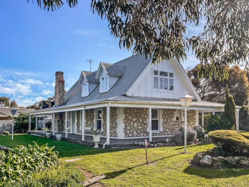 Cockles at Middleton Family and dog friendly Wifi