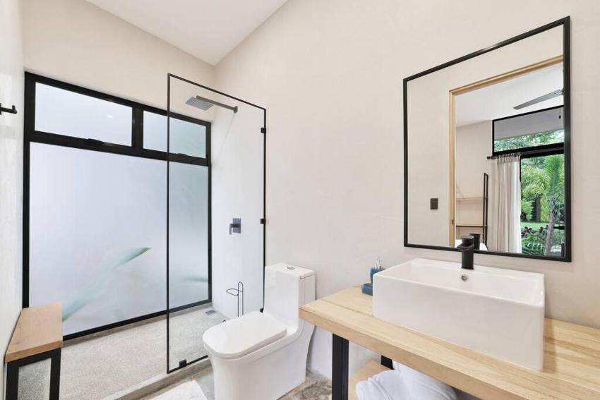 Luxury beachfront cabin at surfer's paradise