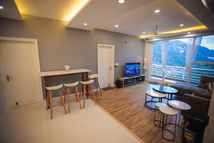 2 bhk apartment in kasauli w valley view , by staybell