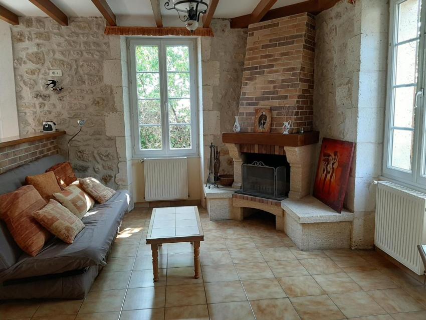 Gîte Champniers, 3 pièces, 4 personnes - FR-1-653-198