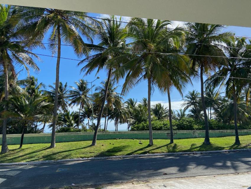 Beachfront Full House 3 beds - 18 mins to SJU