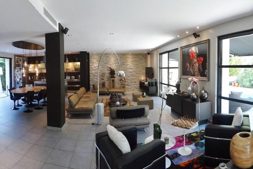 5 Star villa in St Raphael Cote D Azur near beach