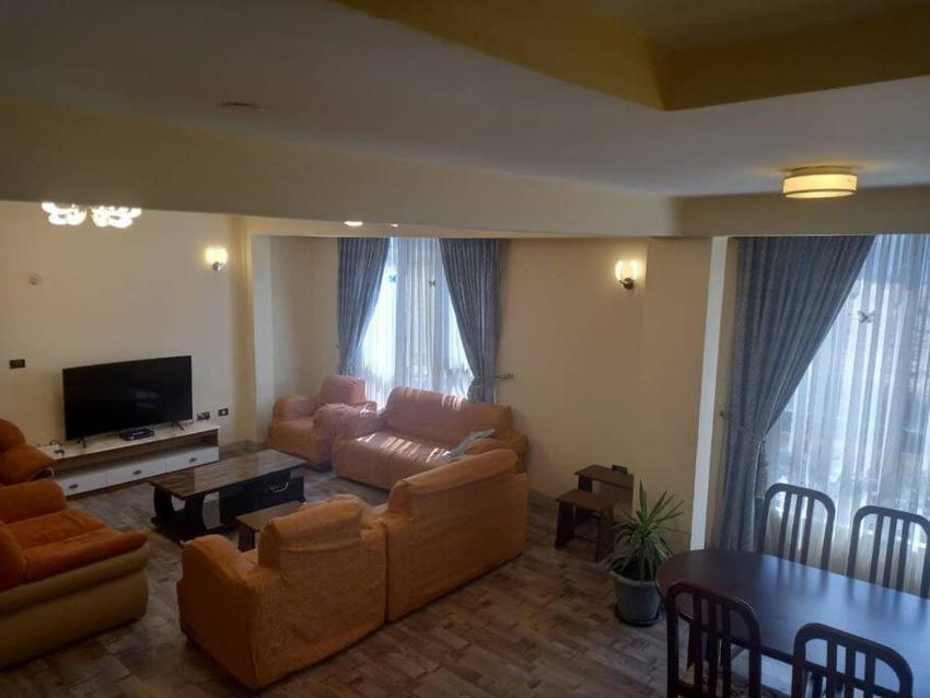 Secure, luxury 3 storey, 3 bedroom + SQ + Parking