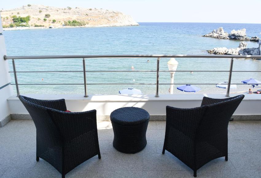 MAJESTIC BLUE Waterfront Villa in Haraki Rhodes