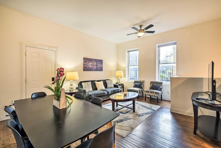 Modern Chicago Home Near The Loop and Lake MI!