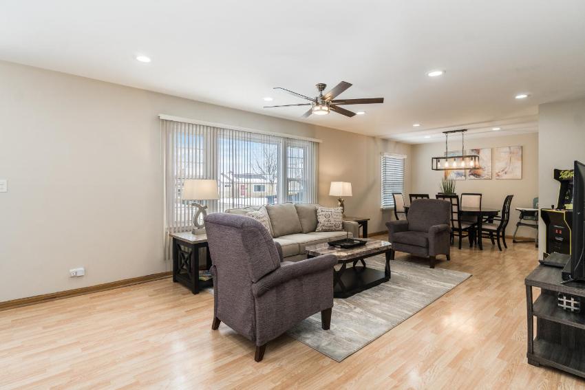 Hoffman Estates FHS Rental