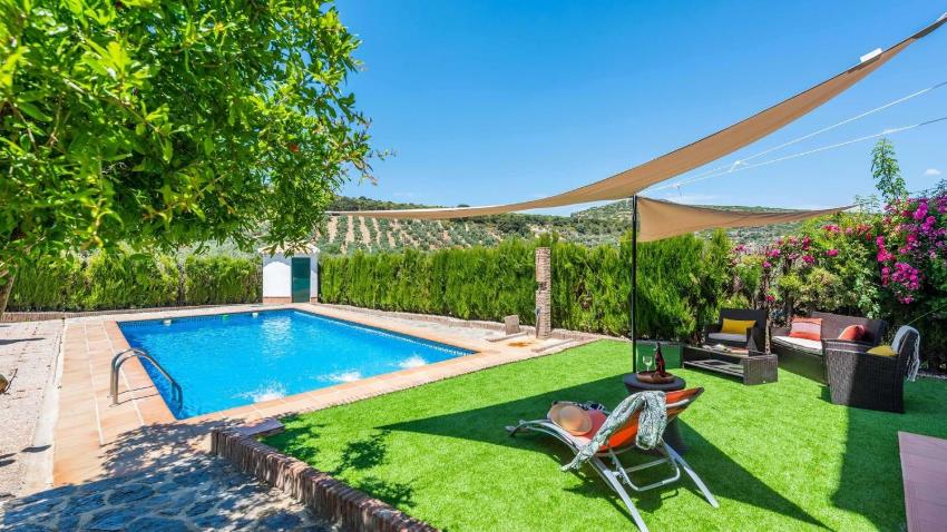 El Olivo de Burbunera Rute by Ruralidays