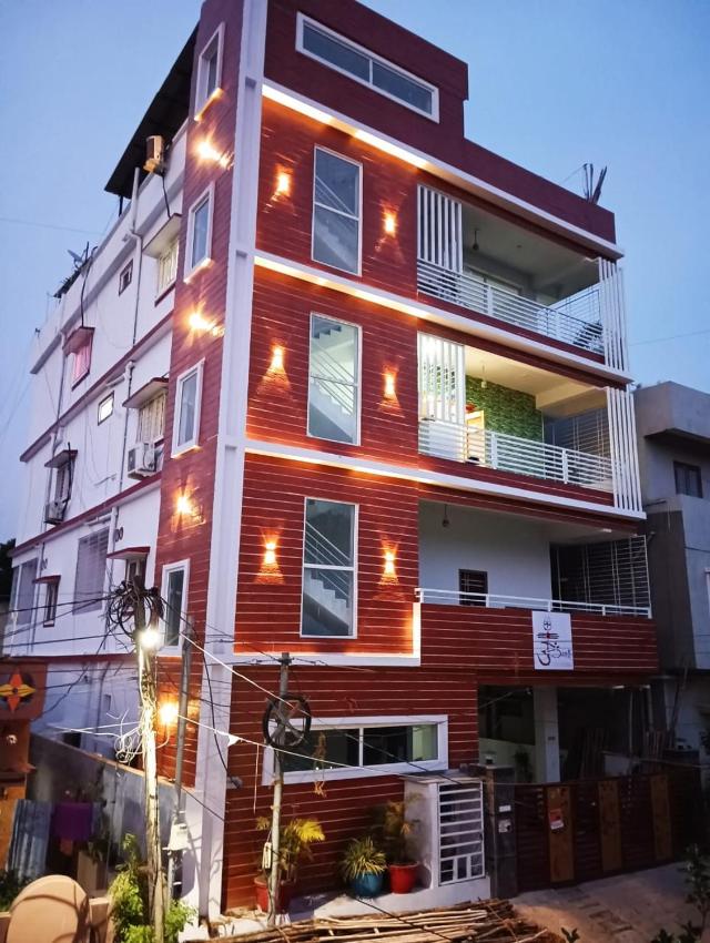 F2- 2bedroom hill view unit with covered parking