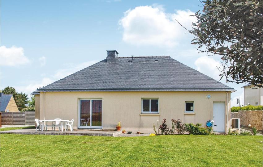 Amazing home in Landeda with 2 Bedrooms and WiFi