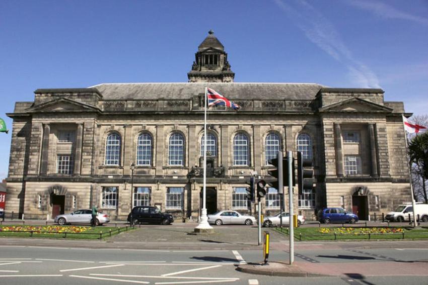 Lovely 2-Bed Apartment in Wallasey sleeps 4