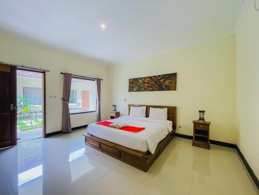 RedDoorz Near Pantai Selong Belanak