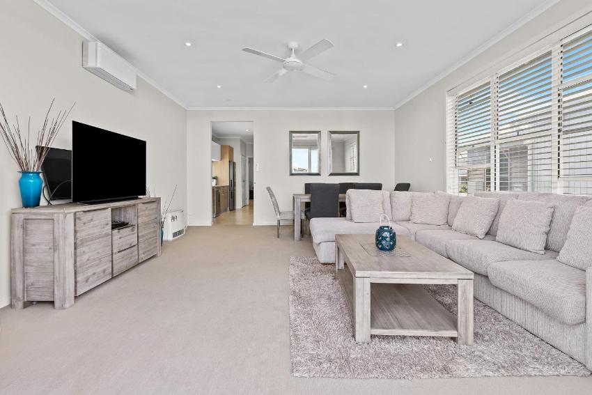 Villa with Seaside Soul - Caves Beach