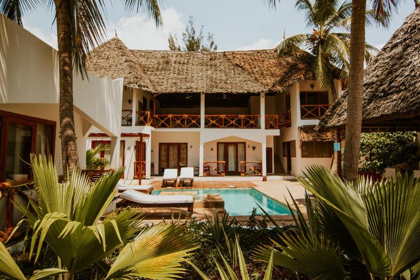 La Playa Paradise Resort