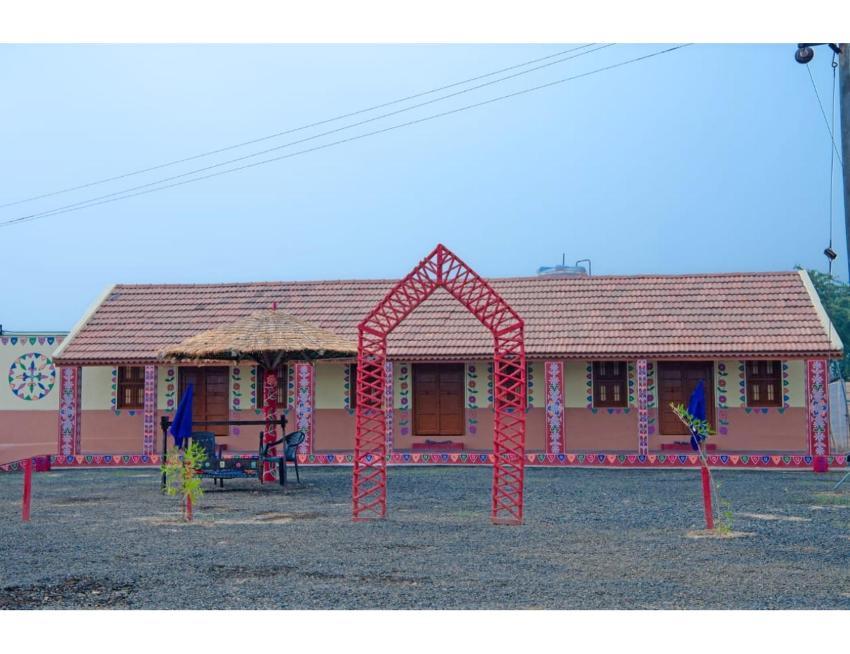 Rann Rajvi Home Stay, Gorewali