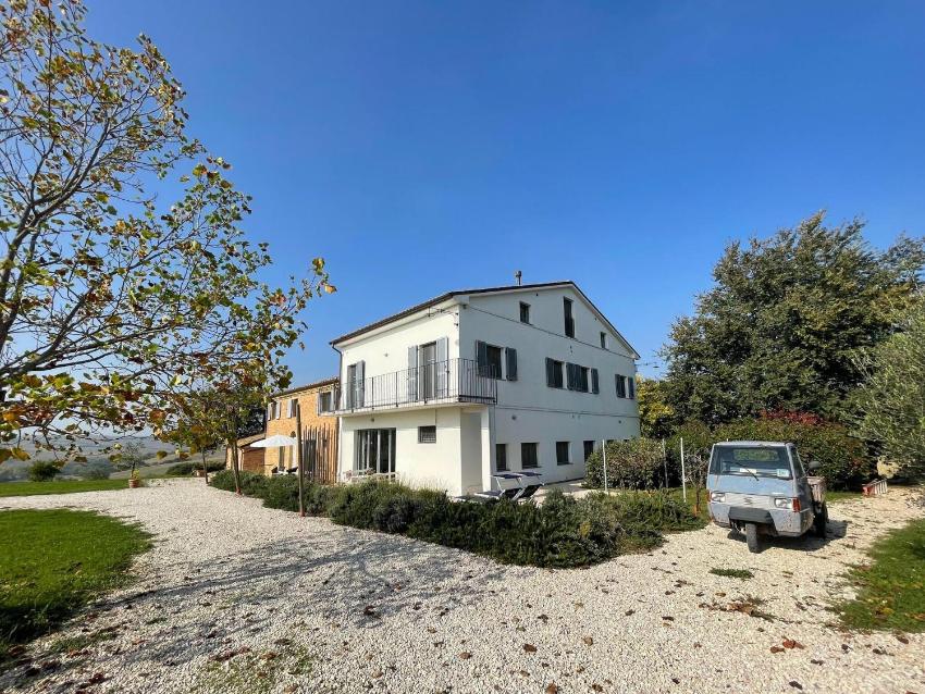 Scenic apartment in Belvedere Ostrense with private pool