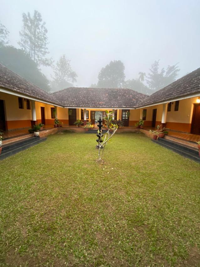 3 Hills Hostel