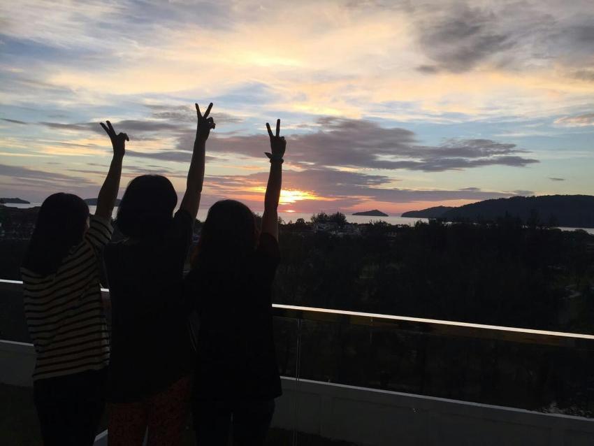 Sunset Seaview Vacation Condos @ IMAGO Shopping Mall