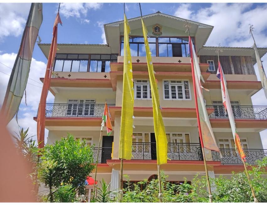 Crassula Blue Moon resort, Pelling, West Sikkim