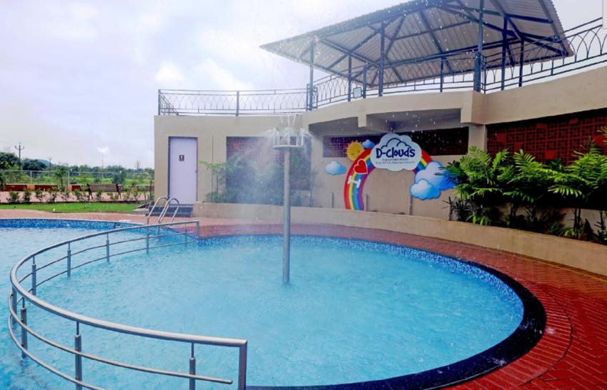 D Clouds Pure Veg, Gaganbawada