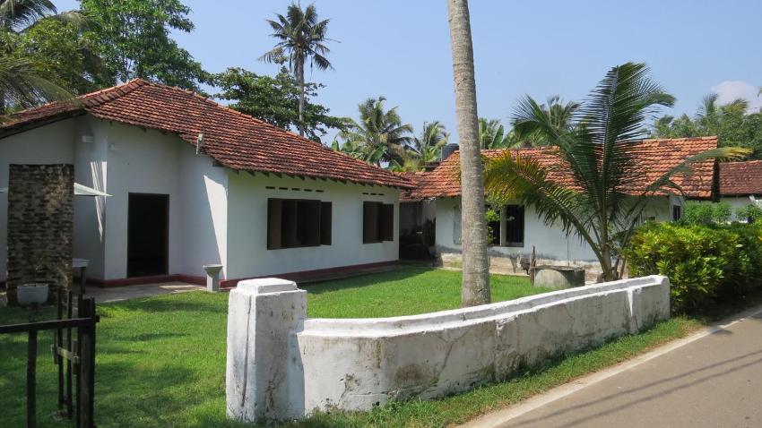 Mendis cottage