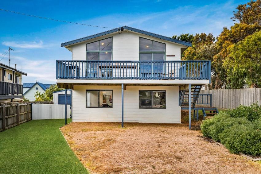 Warawee in Smiths Beach