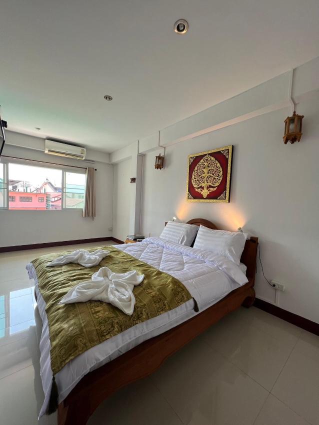 BB House Budget & Boutique