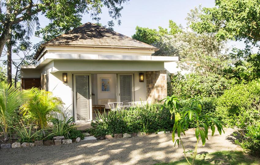 The Gatehouse. Cool bolthole. Walk to the Marina.